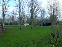 Op gras staplaats voor een tent, voor vouwwagen of voor caravan , elektriciteit optioneel