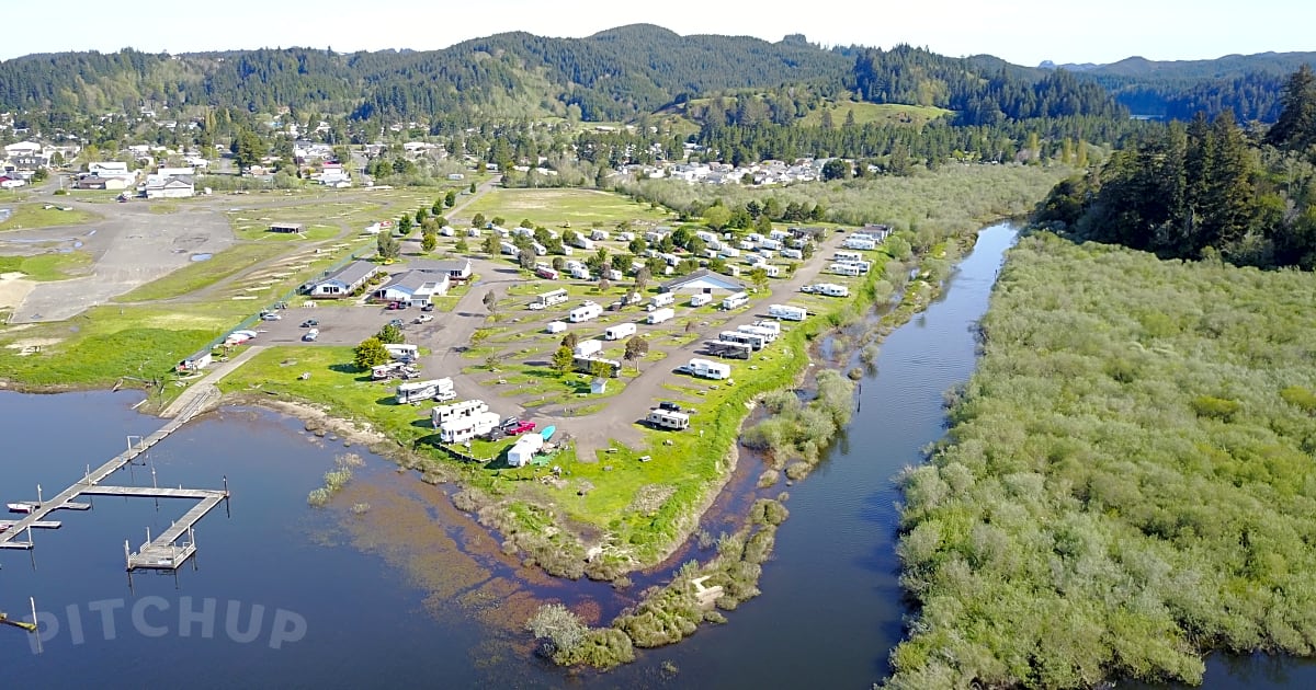 Osprey Point RV Resort, Lakeside Pitchup®