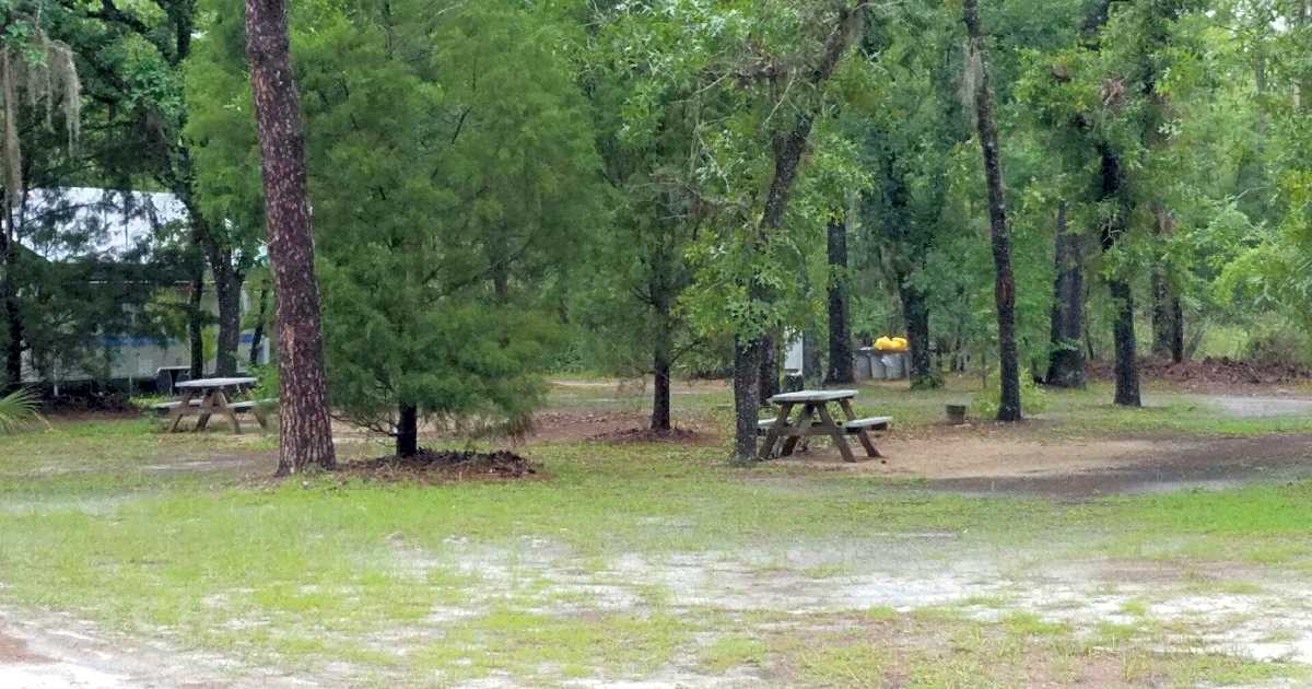 Village Pines Campground, Inglis