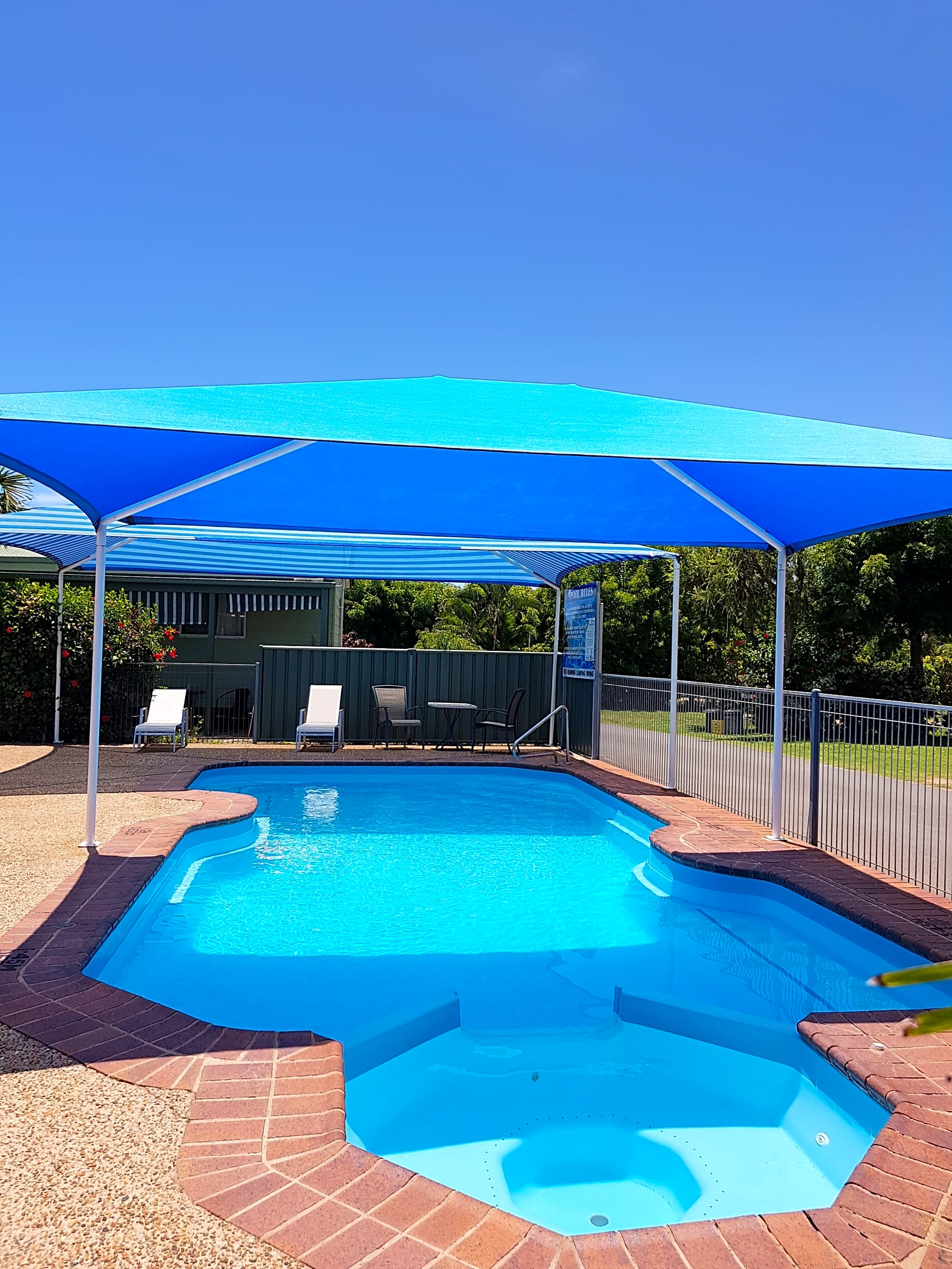 Queens Beach Tourist Village Bowen Pitchup