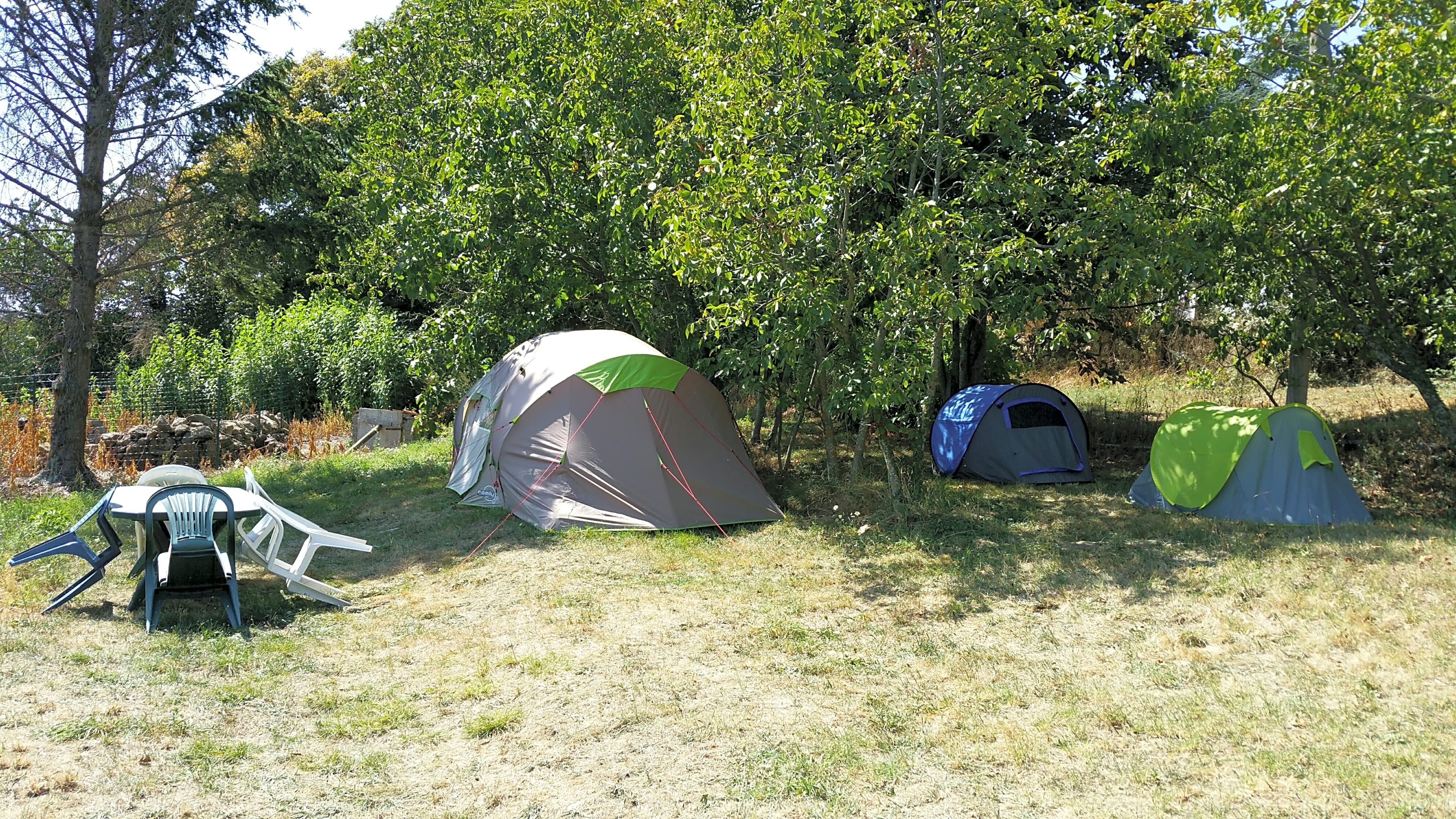 Aire Naturelle De Camping La Ferme Aux Cerisiers Aire Naturelle De Camping La Ferme Aux CerisiersMaclas, Loire - Pitchup®