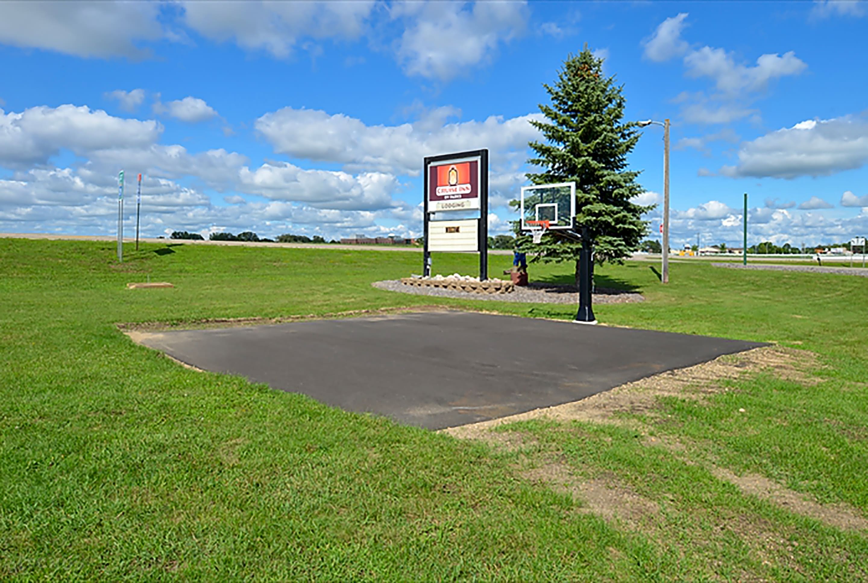Cruise Inn RV Park, Alexandria, Minnesota