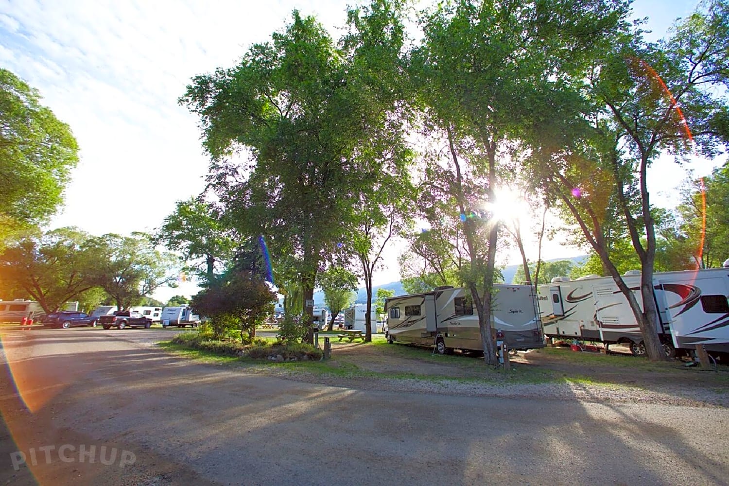 Wood Lake Rv Park And Marina Lake Country Pitchup