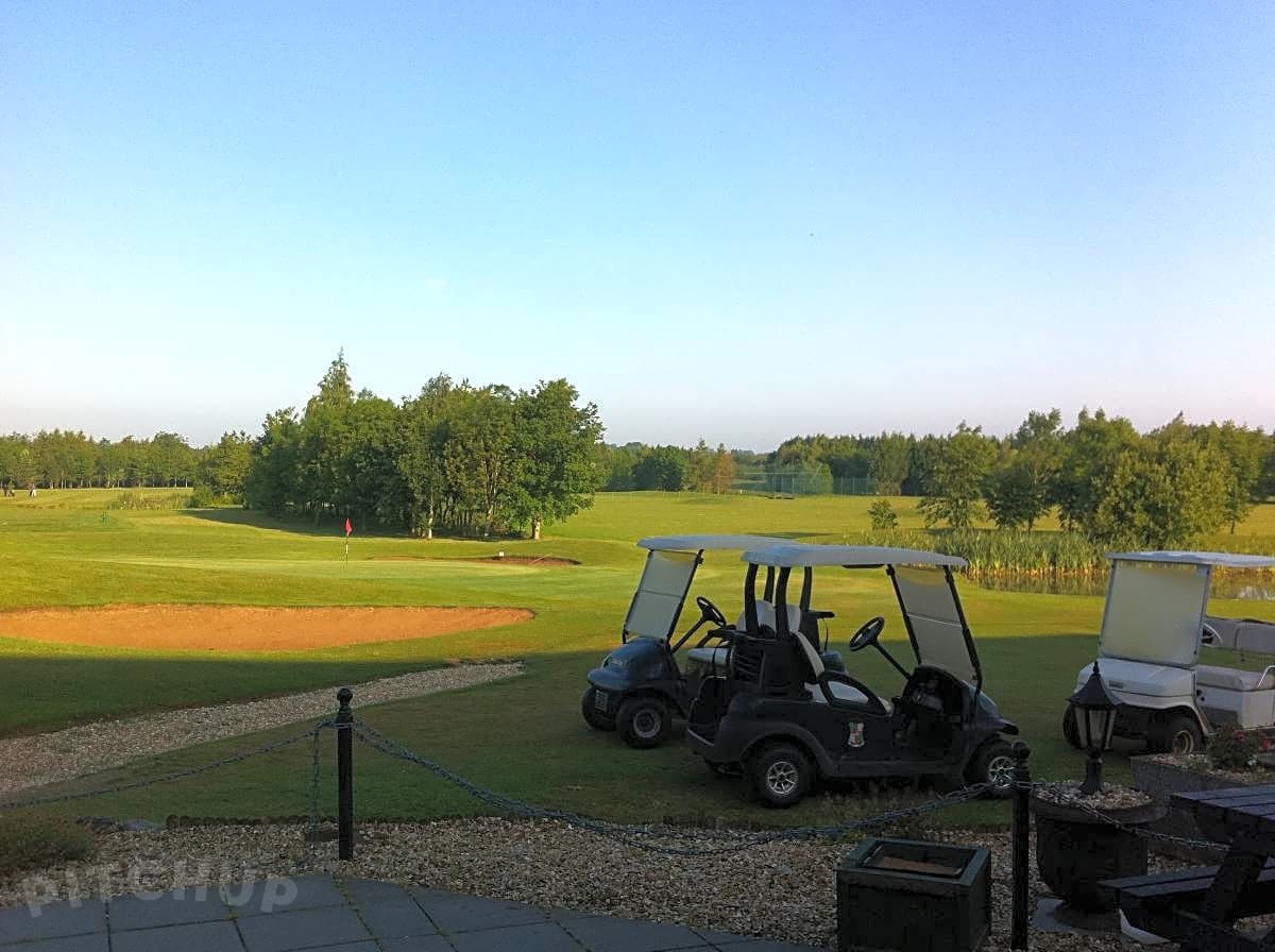 Welton Manor Golf Centre, Lincoln Pitchup®