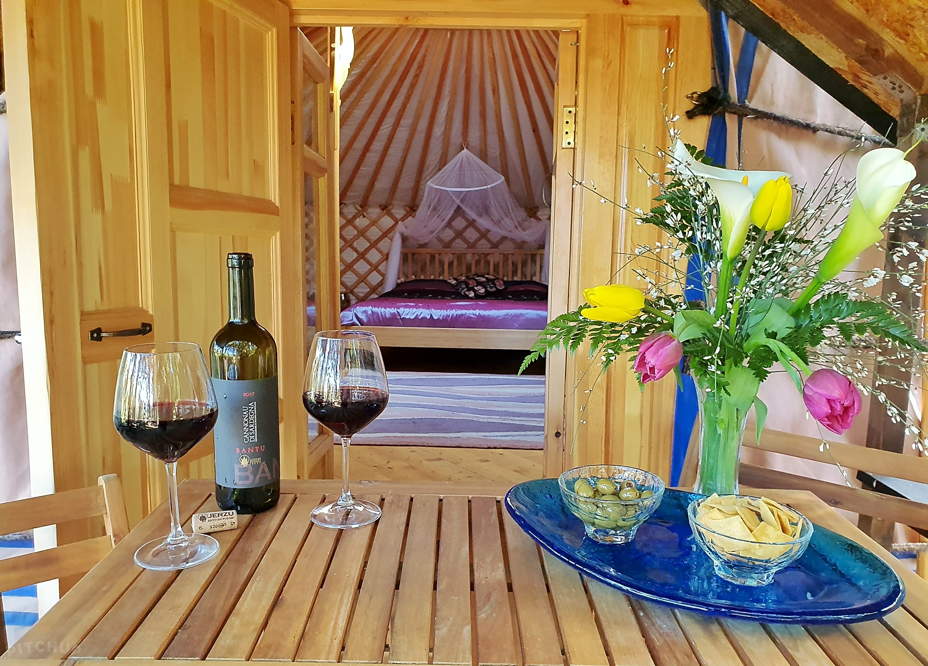 Wallpaper Yurts In Sardinia Jerzu Preus Del 2020 Actualitzats Pitchup For iPhone
