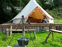 Tenda piramidal Derwen