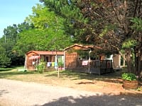 Bungalow caravana fixa 2 dormitórios (4 pessoas)