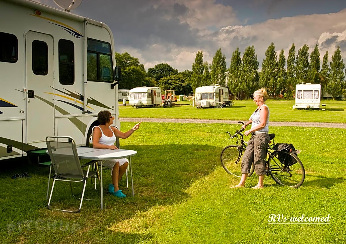Sunnydale Farm Camping and Caravan Site, Southampton Pitchup®
