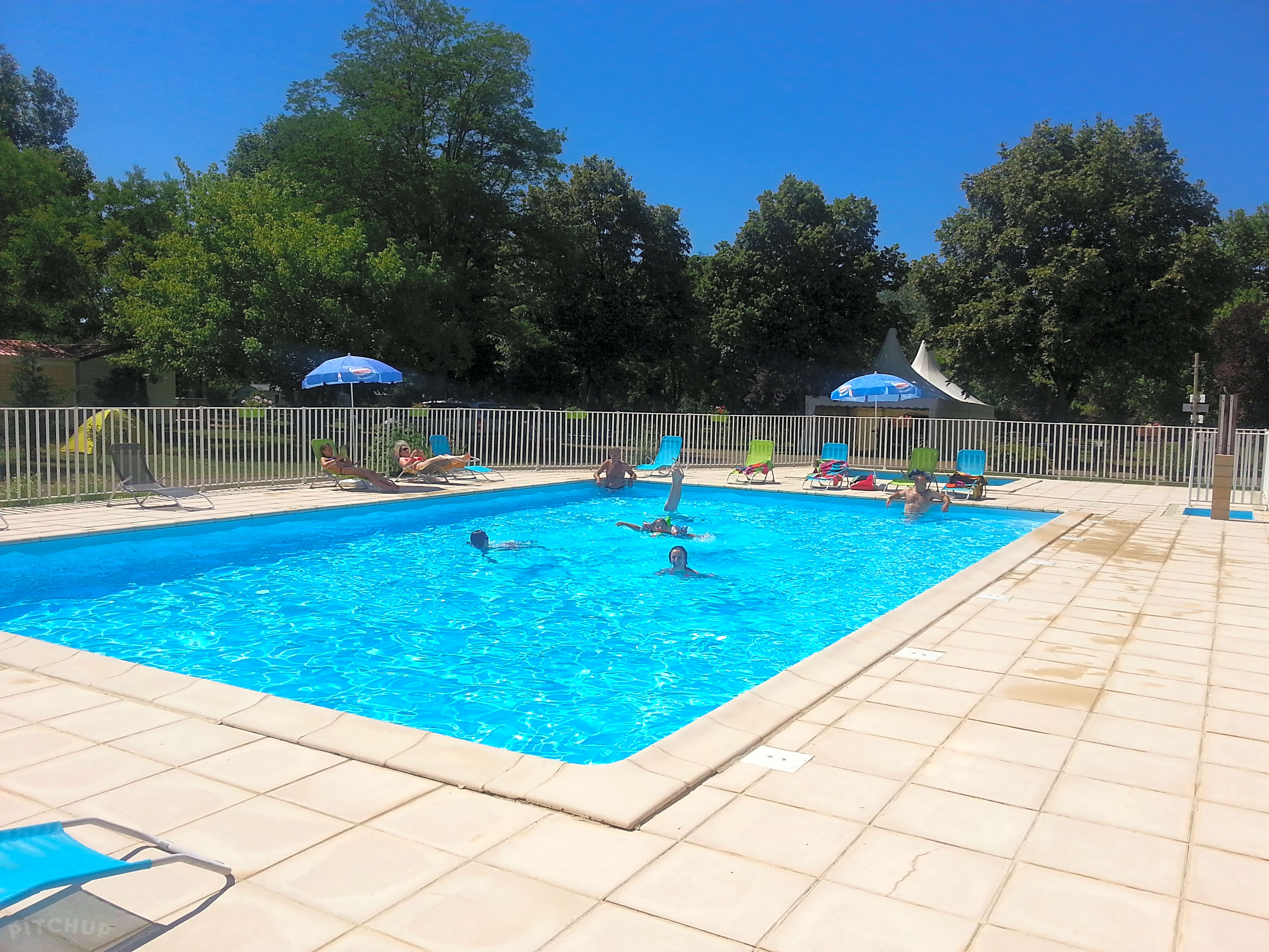 Camping Les Rives Du Céou Saint Chamarand Updated 2019