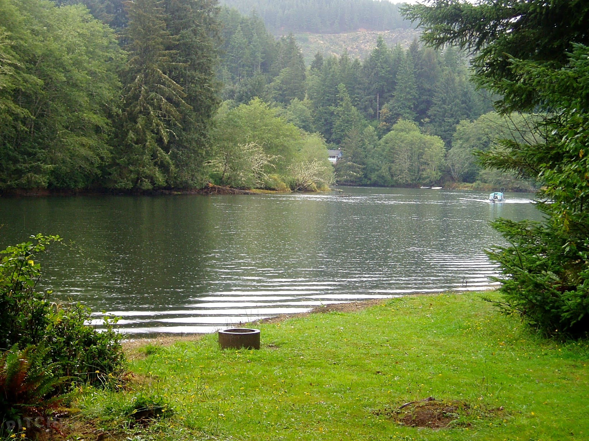 Chinook Bend Resort and Marina, Lincoln City - Pitchup®