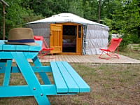 Yurta (2 adultos y 2 niños)