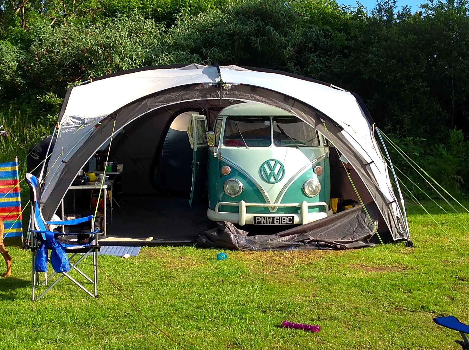 Find Cheap Tent Camping Sites in Tenby, Pembrokeshire Pitchup®