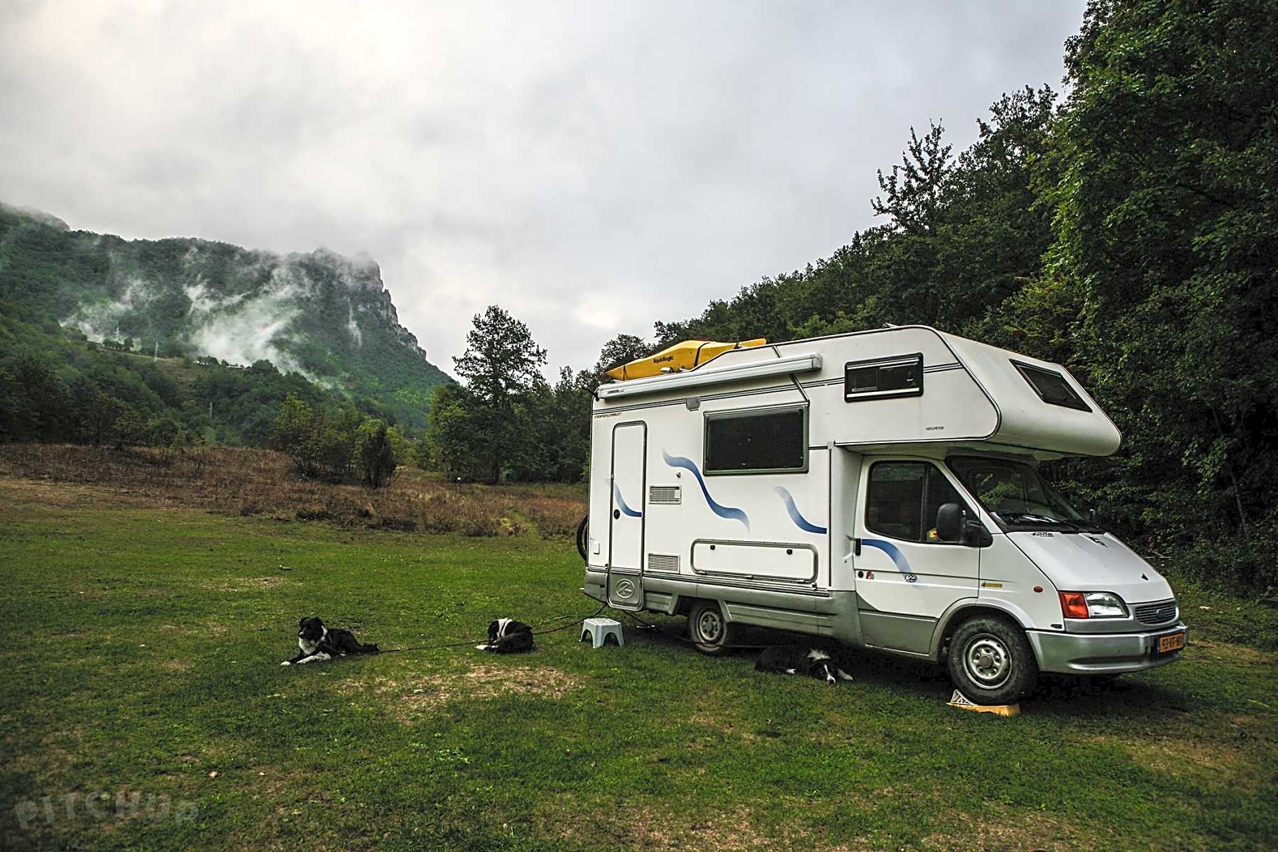 Book Motorhome Campsites & Campervan Sites in Montenegro Pitchup®