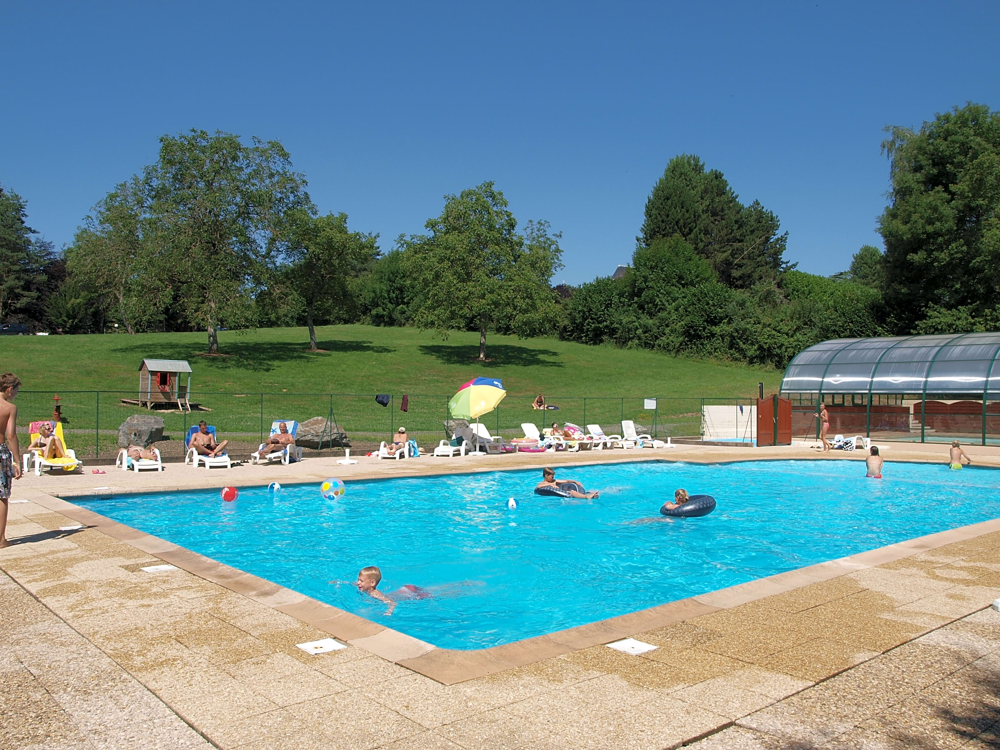 Camping Chateau De Chigy Tazilly Pitchup