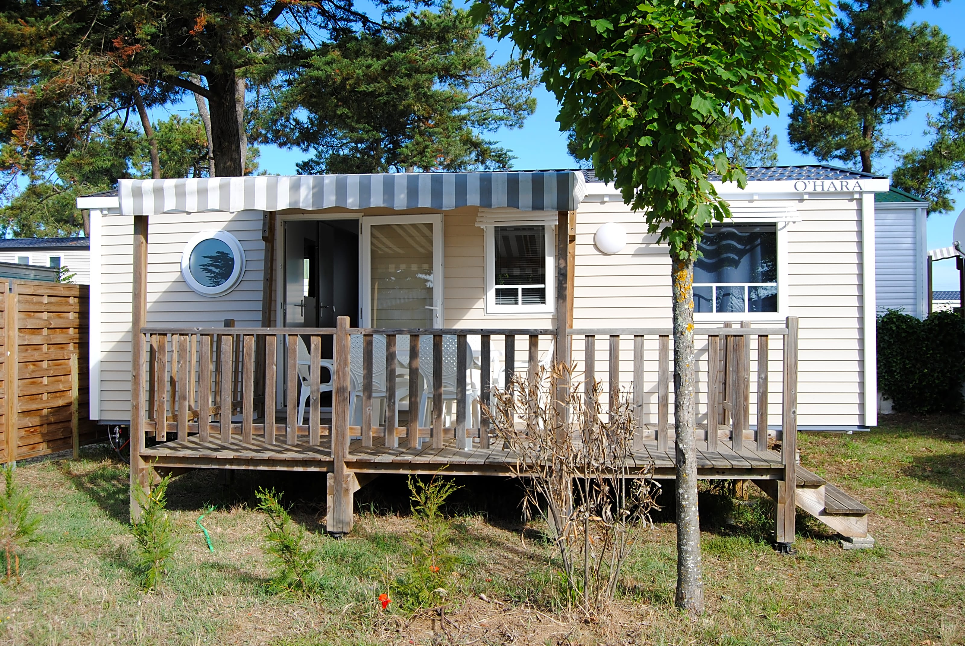 Camping Les Violettes, La Faute-sur-Mer - Pitchup®