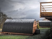 Cabaña pod (2 adultos y 1 niño)
