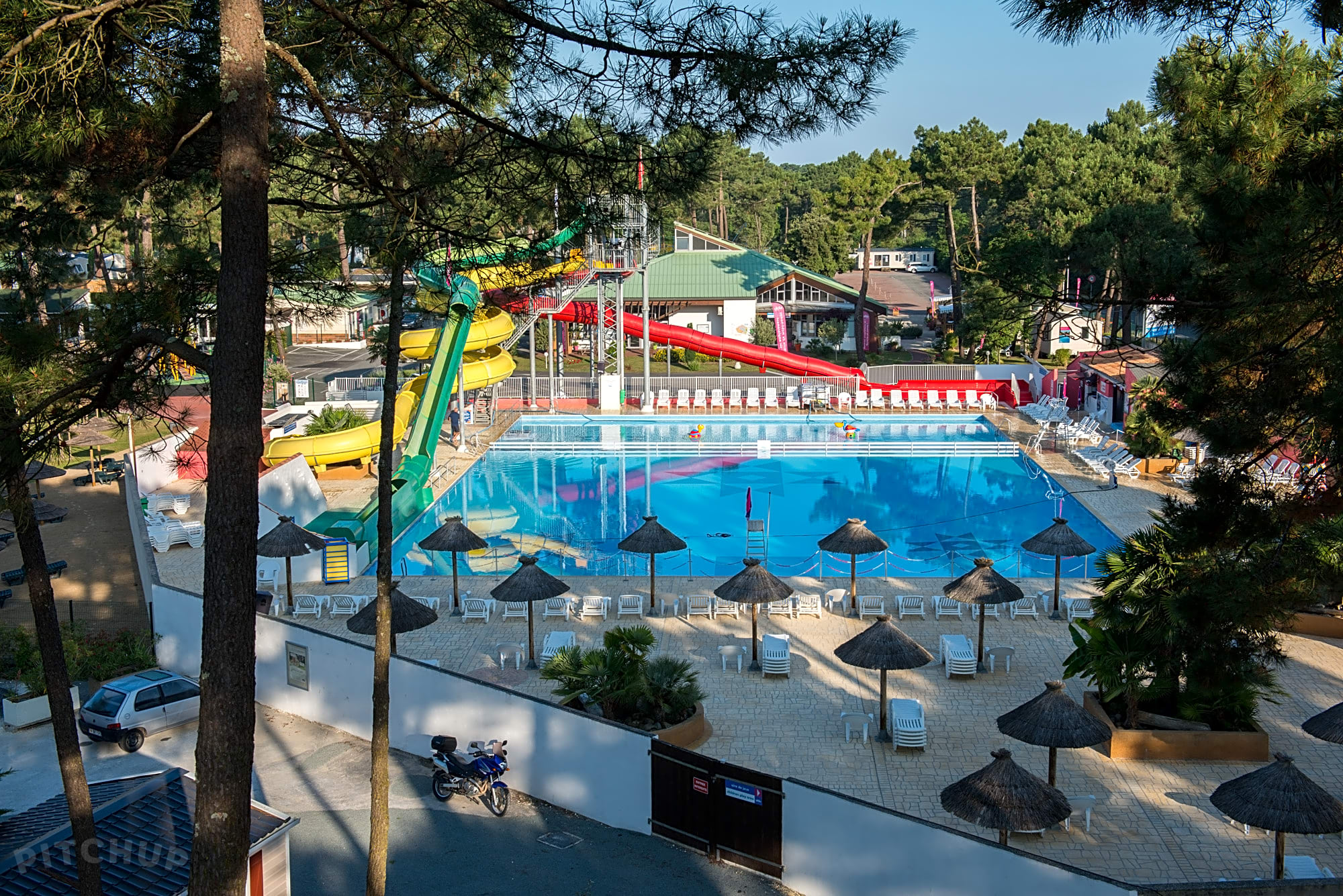 Camping Bonne Anse Plage, Les Mathes - Pitchup®