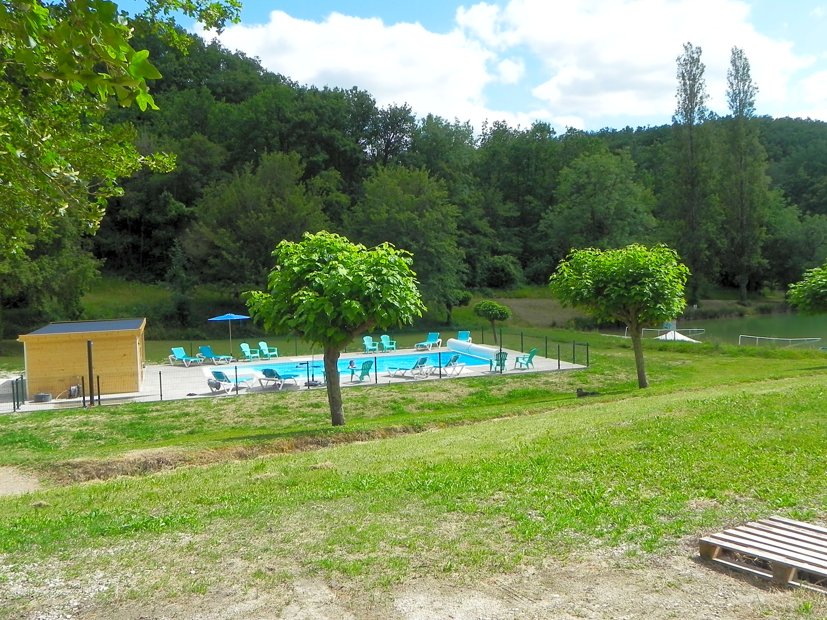 Camping Les 2 Lacs, Beauville - Updated 2020 prices - Pitchup®