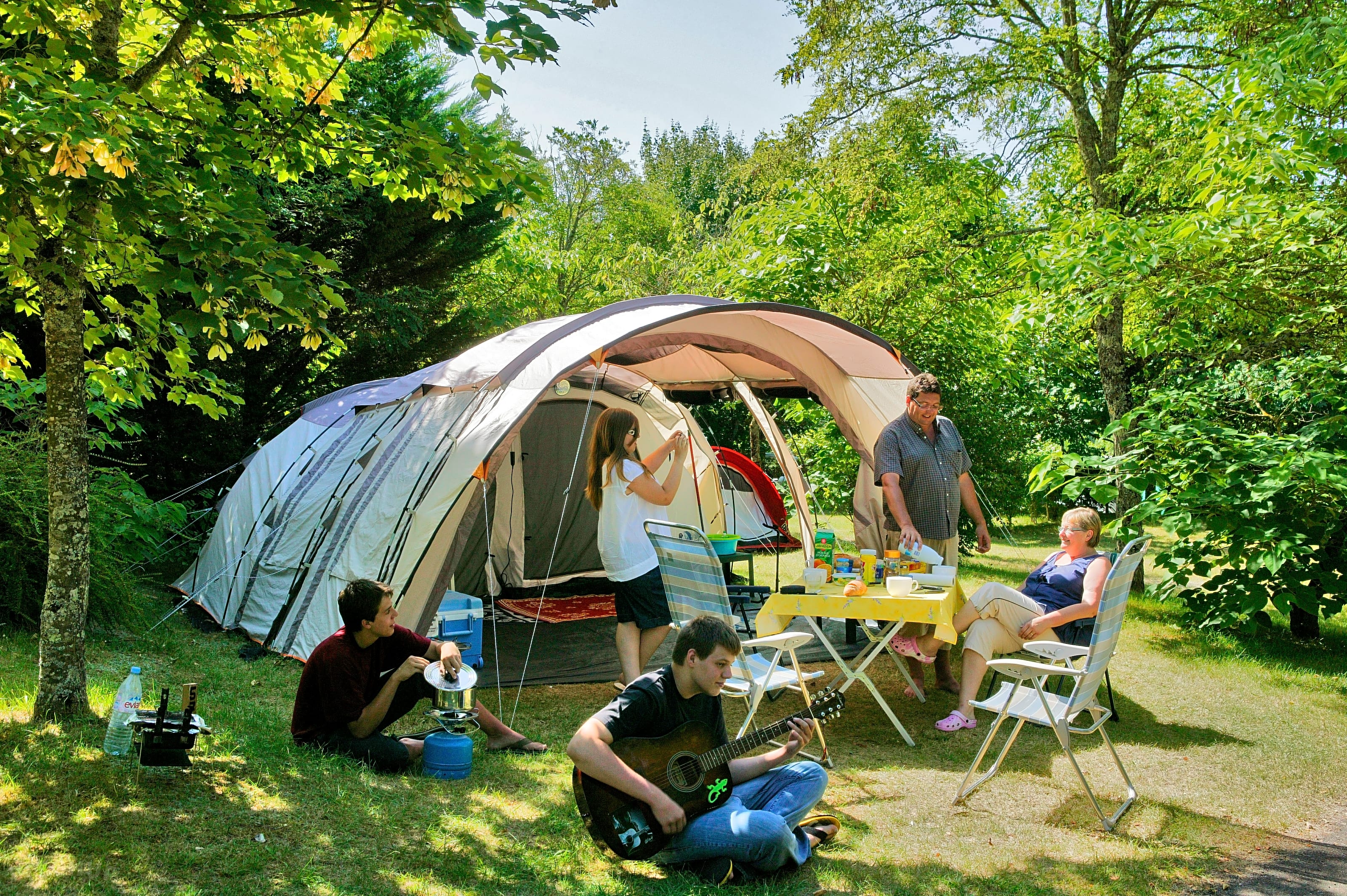 Camping Au P&#x27;tit Bonheur, Peyrillac-et-Millac - Updated 2021 p...