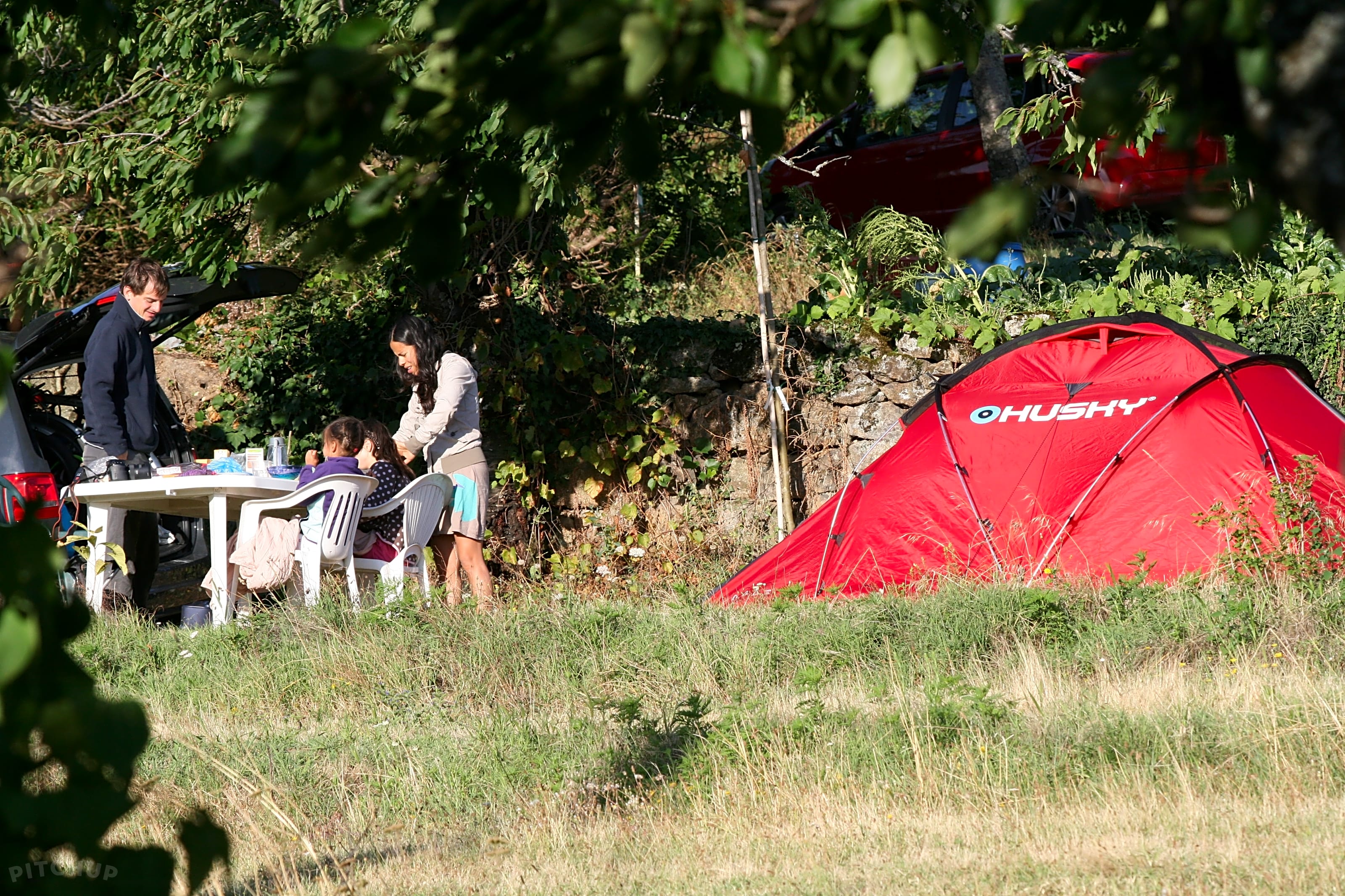 Aire Naturelle De Camping La Ferme Aux Cerisiers Aire Naturelle De Camping La Ferme Aux CerisiersMaclas, Loire - Pitchup®