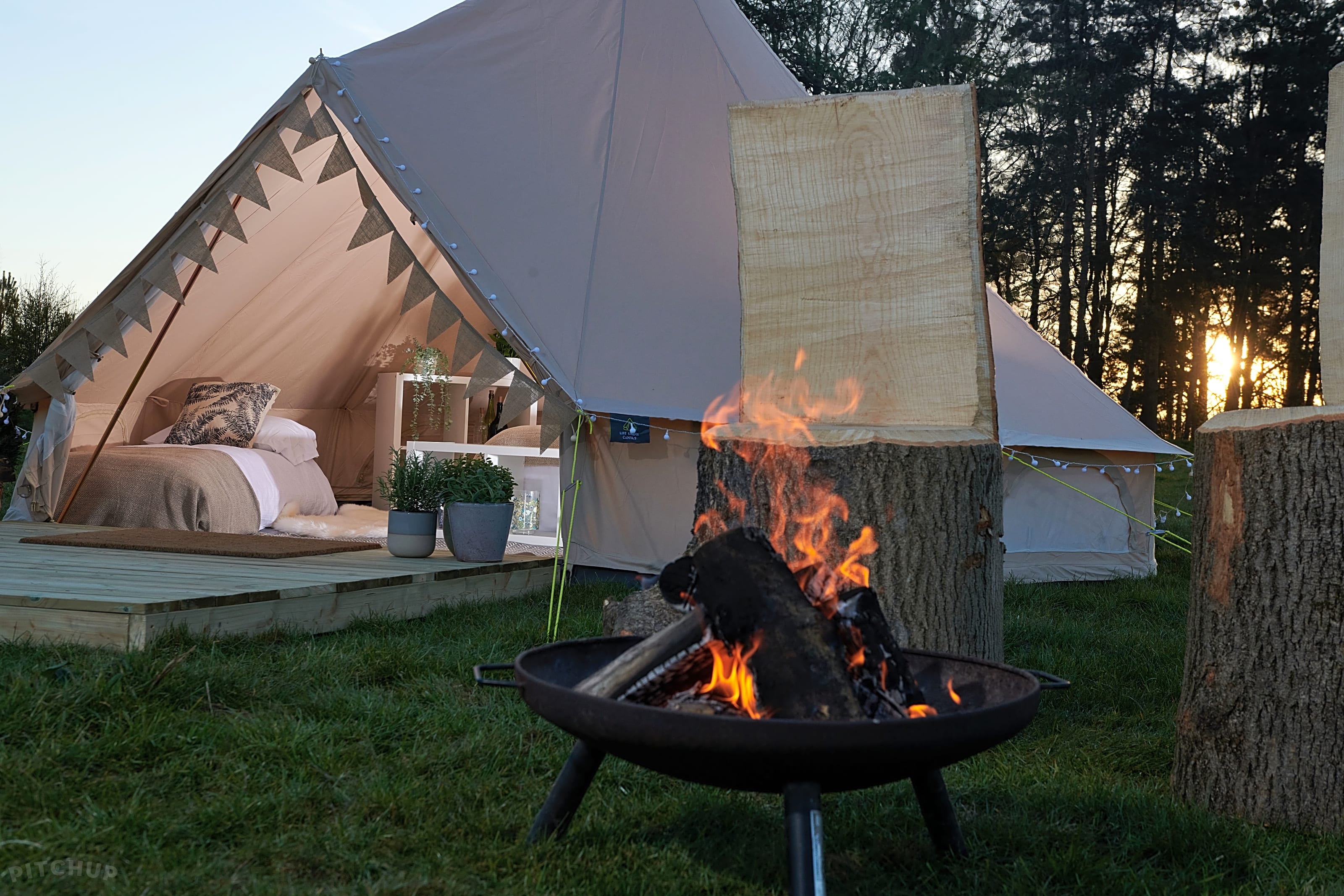 Chatsworth Glamping at Broomhill Wood Bakewell Derbyshire Pitchup