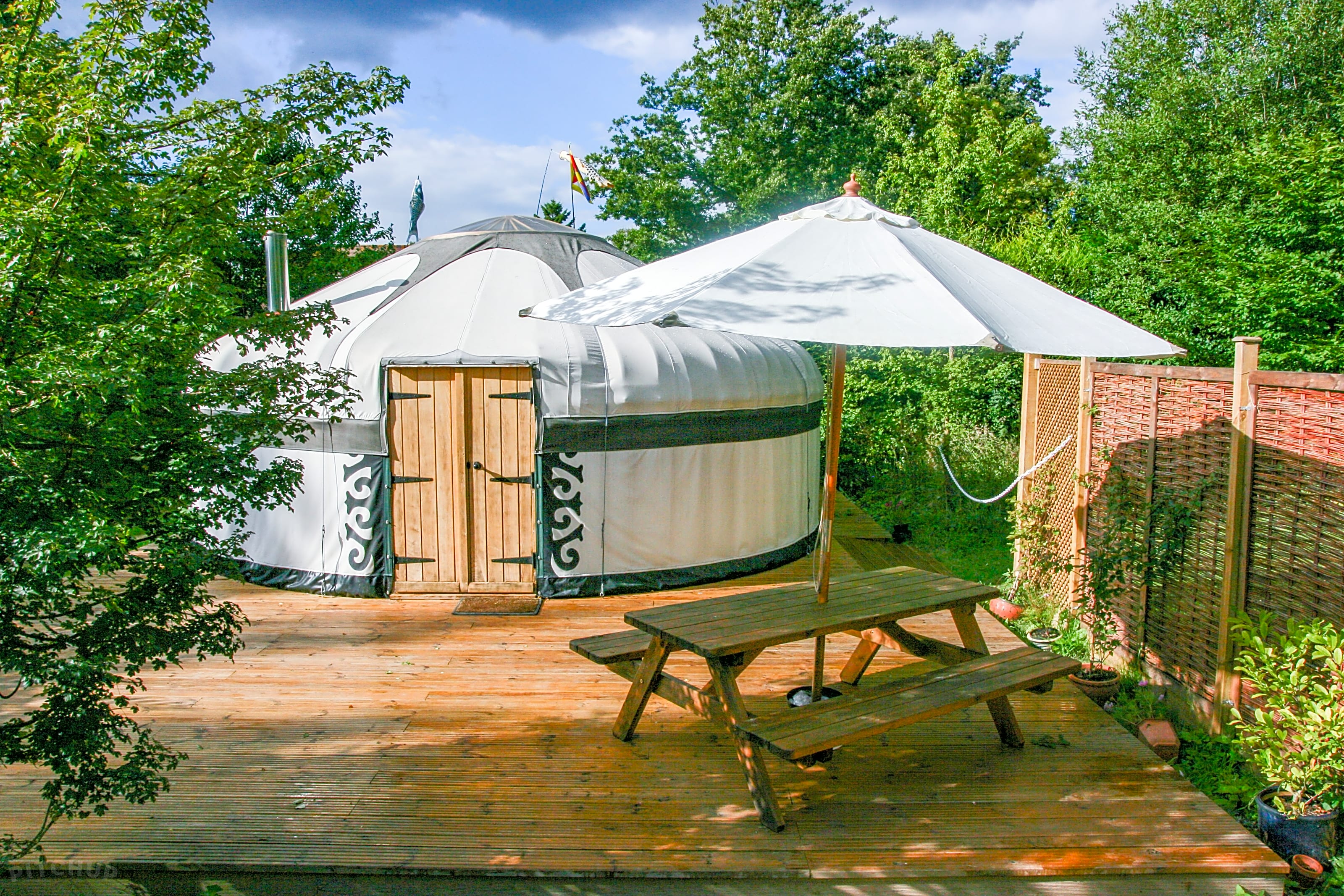 Dogwood Glamping, Rye, East Sussex image