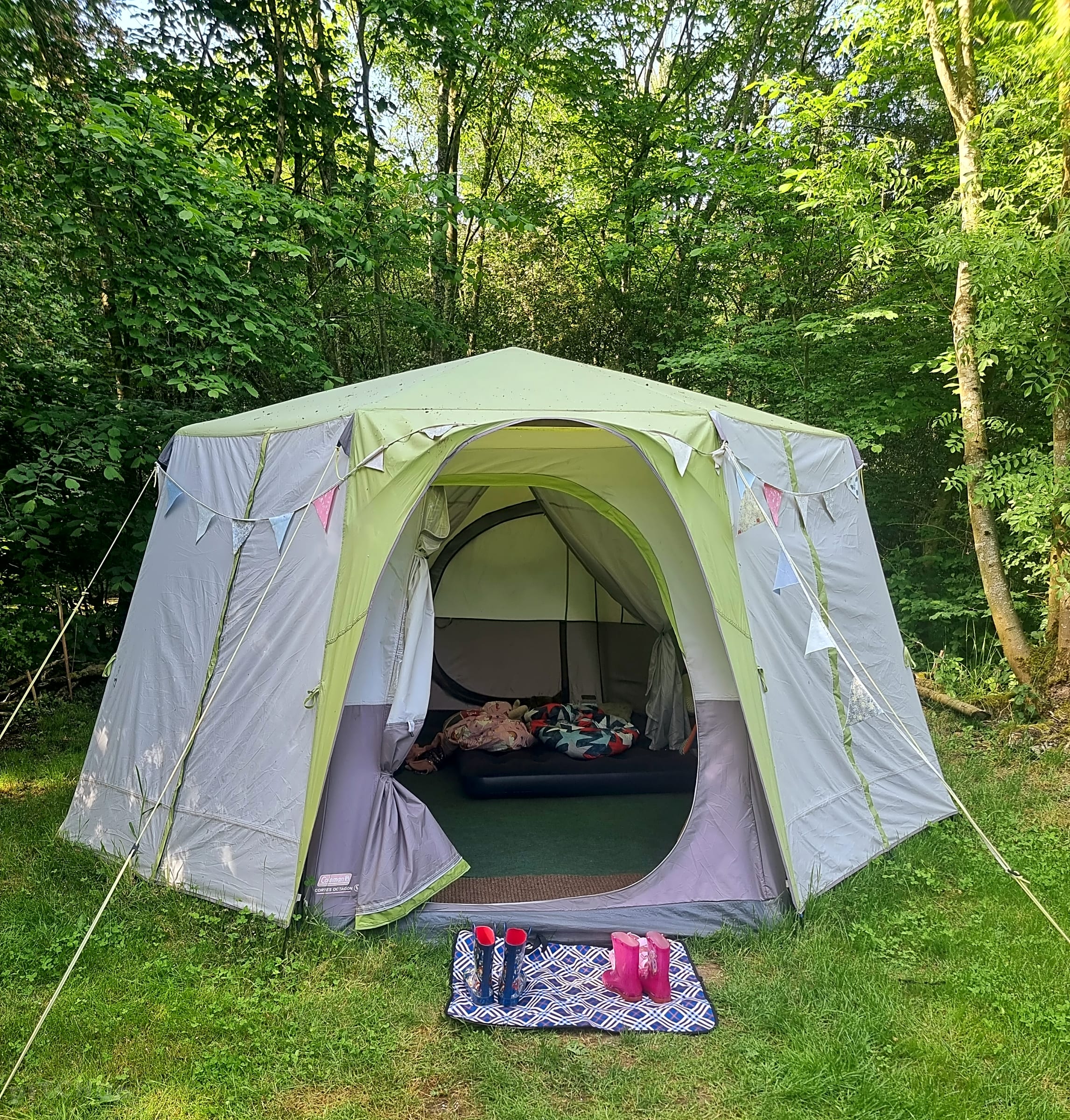 Ready tent top
