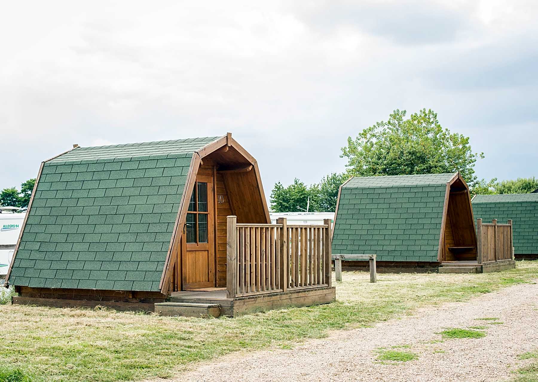 nobody Electronic skip Lodges & Log Cabins in London, Greater London 2023 from £15/nt - Pitchup