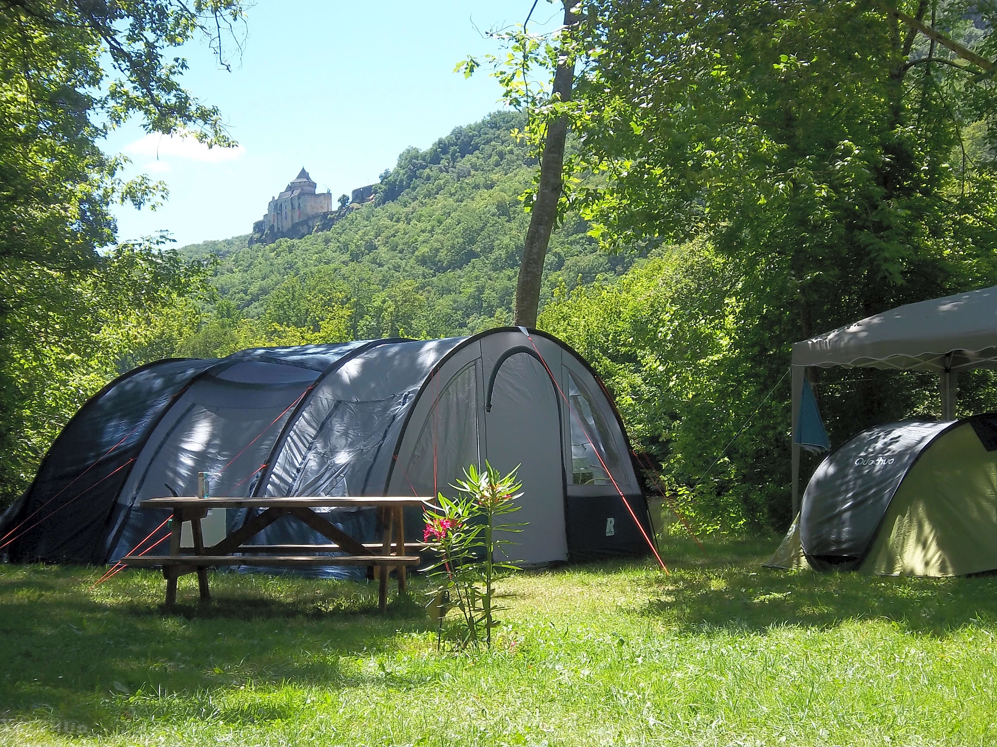 Camping La Cabane Vezac Pitchup