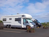 The area is served by a toilet and shower block and has close access to all the park facilities The area is served by a toilet and shower block and has close access to all the park facilities