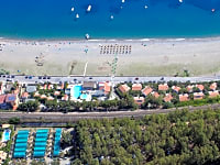 Piazzola camper su sottobosco con elettricità facoltativa