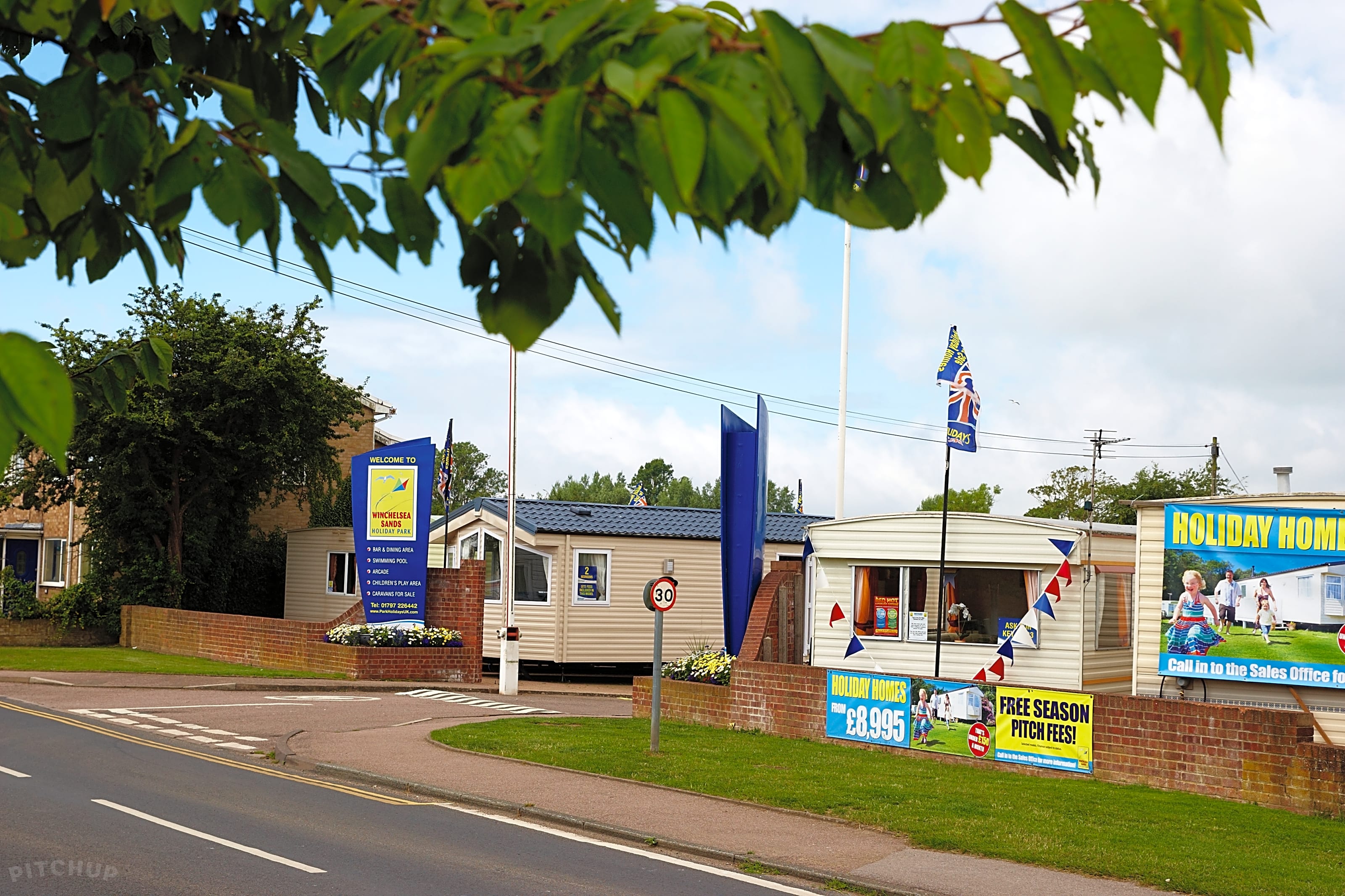 Holidays And Short Breaks At Winchelsea Sands Holiday Park Sussex