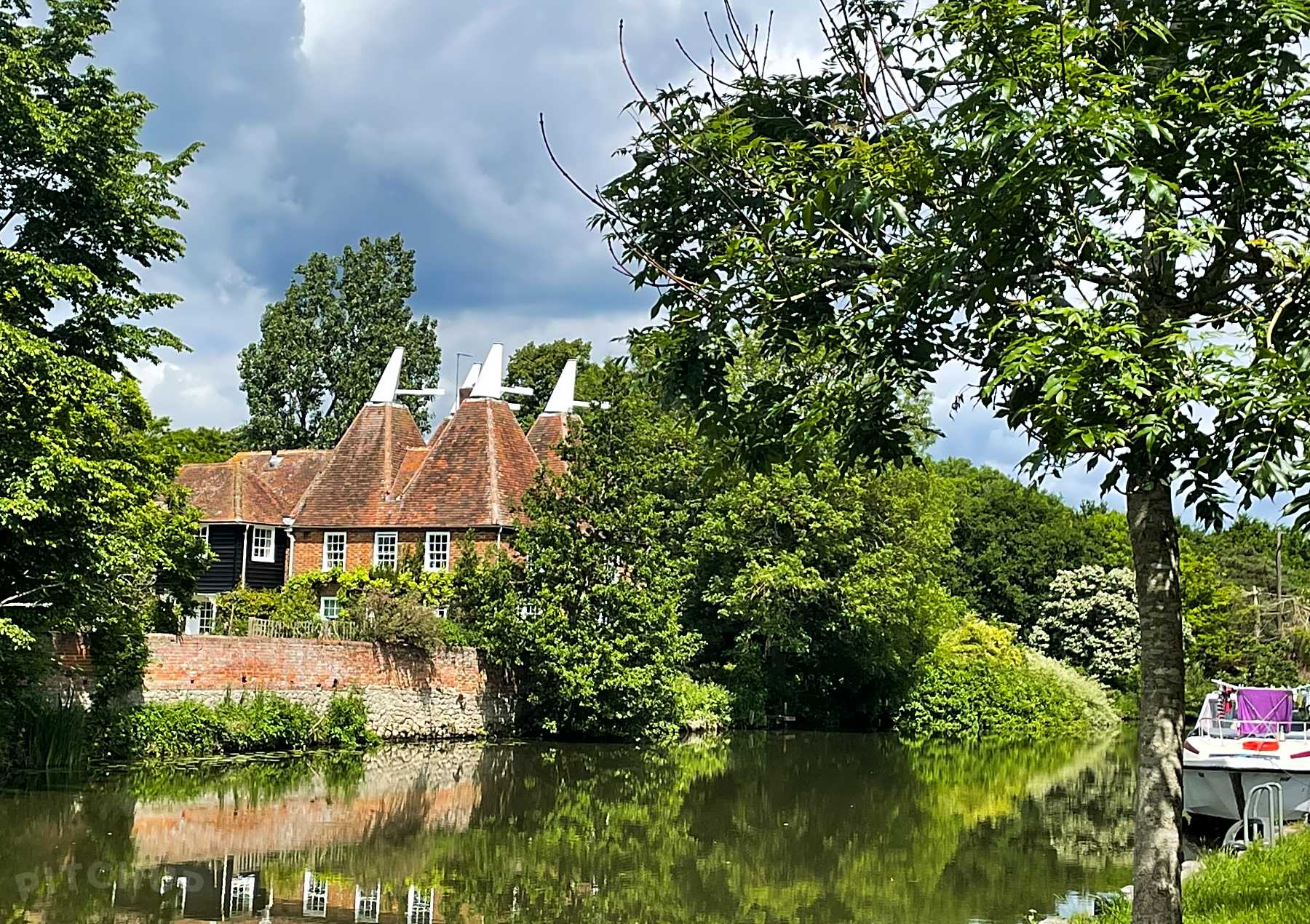 Campsites in Kent 2023 from £15/nt Pitchup