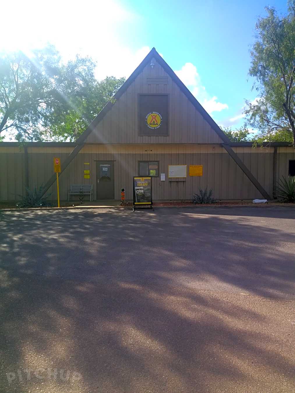 Find Cheap Tent Camping Sites in Texas Pioneer River Resort, Bandera Pitchup®