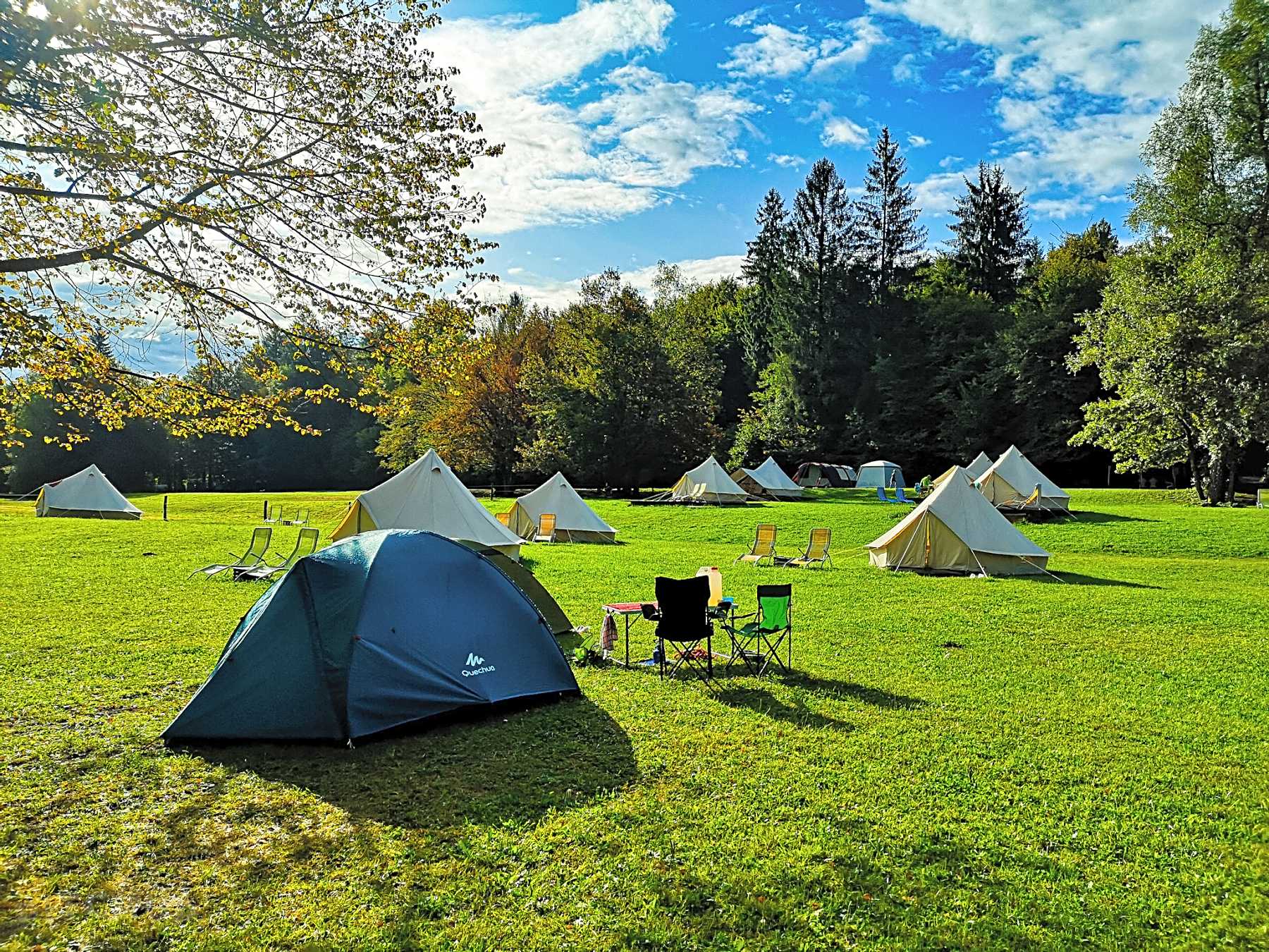 Photo camp. Палаточный лагерь Camp 2050. Эко-кемпинг «корен Словения. Эко кемпинг чистые пруды Григорьевское. Палаточный кемпинг Висимские Поляны.