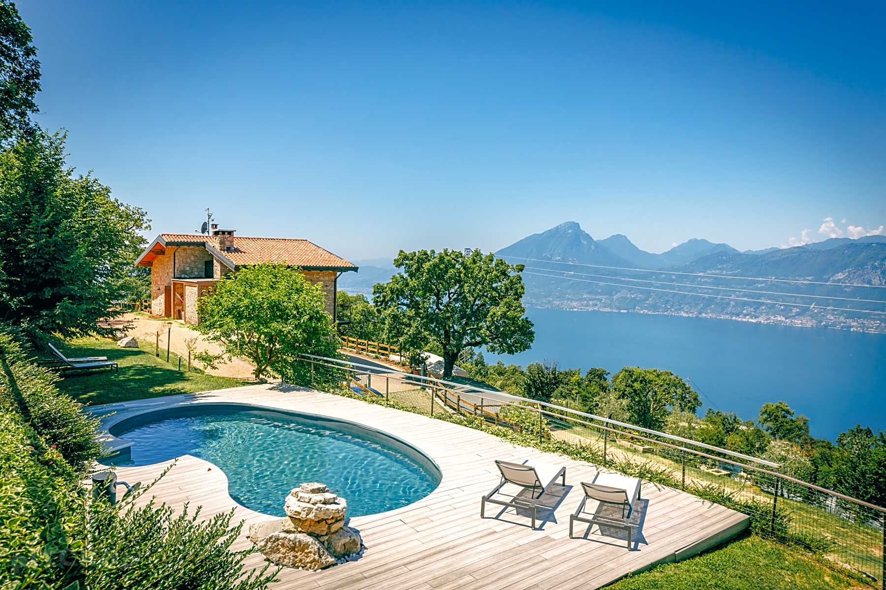 platzeigenes-caf-sirmione-brescia-italien-die-besten