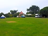 Parcel·la de gespa sense electricitat per a tenda de campanya o per a remolc tenda