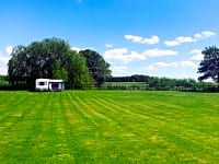 Spacious pitch field Spacious pitch field