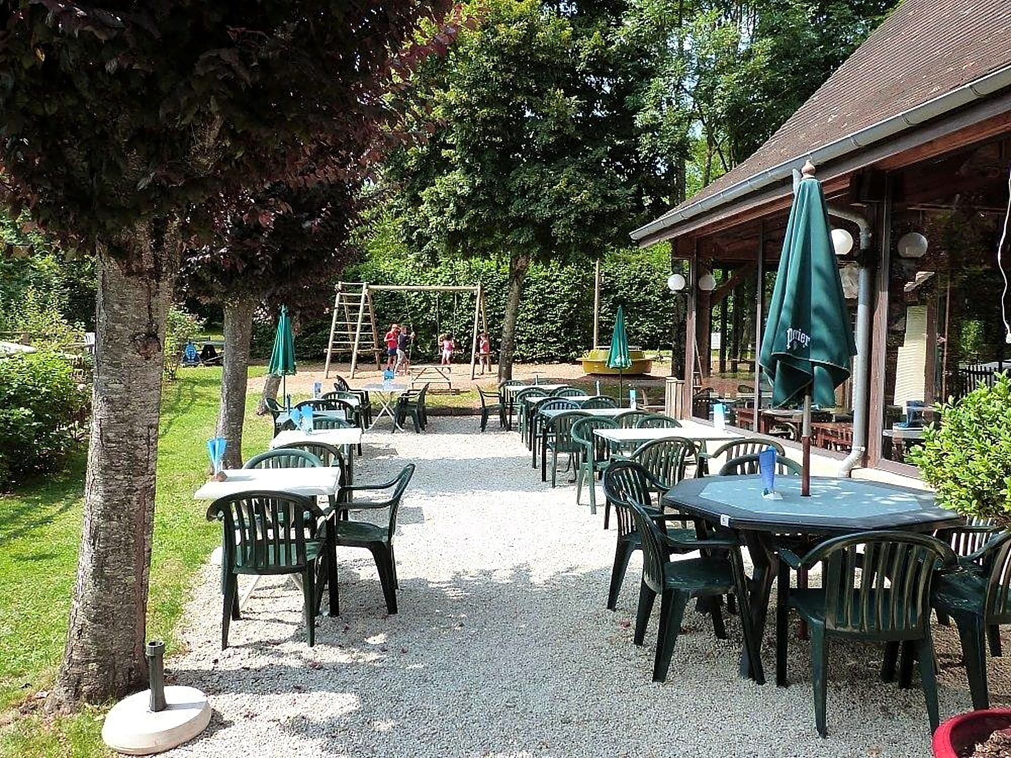 Camping Brin d'Amour, Saint-Cirq - Pitchup®