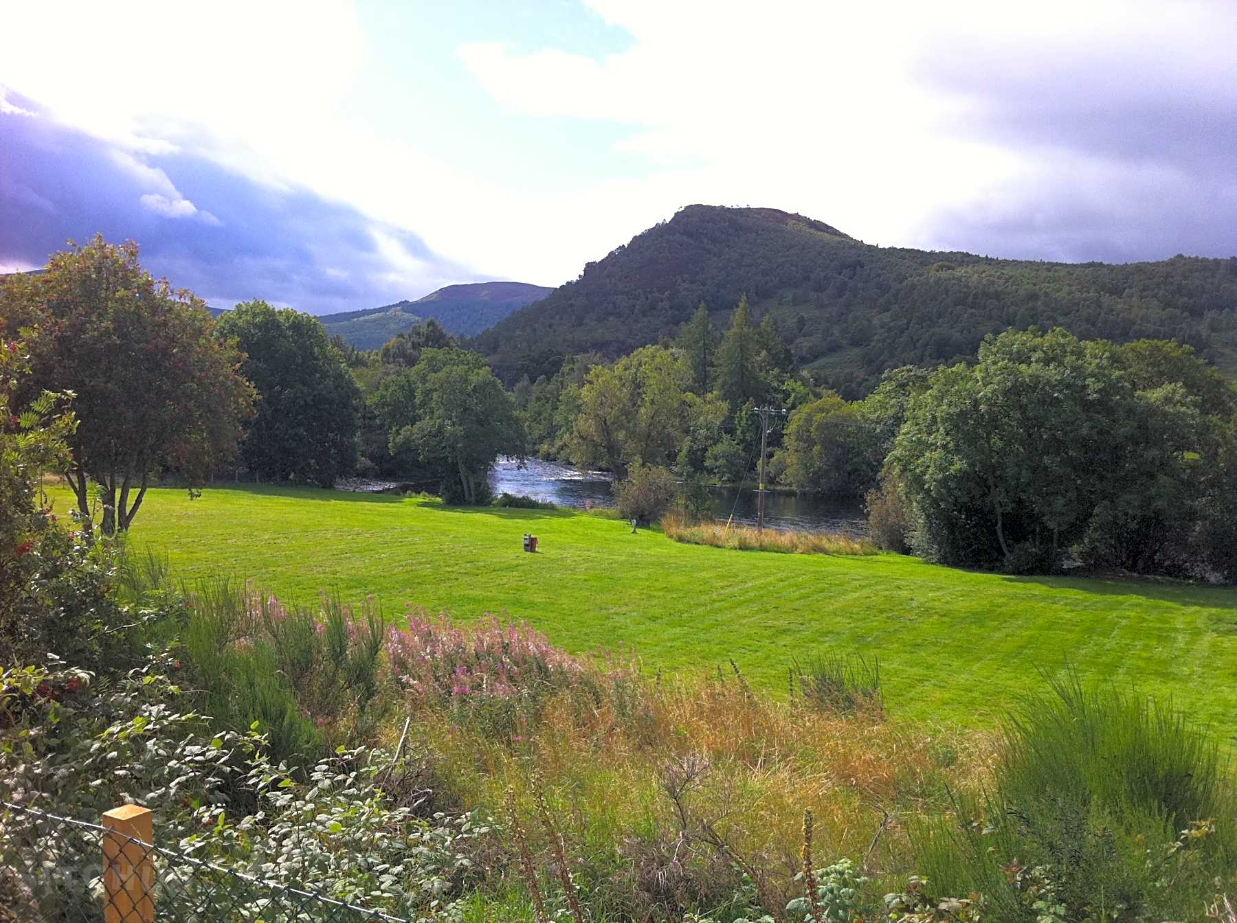 Best Campsites in Ullapool, Highlands and Islands 2019 Book 3