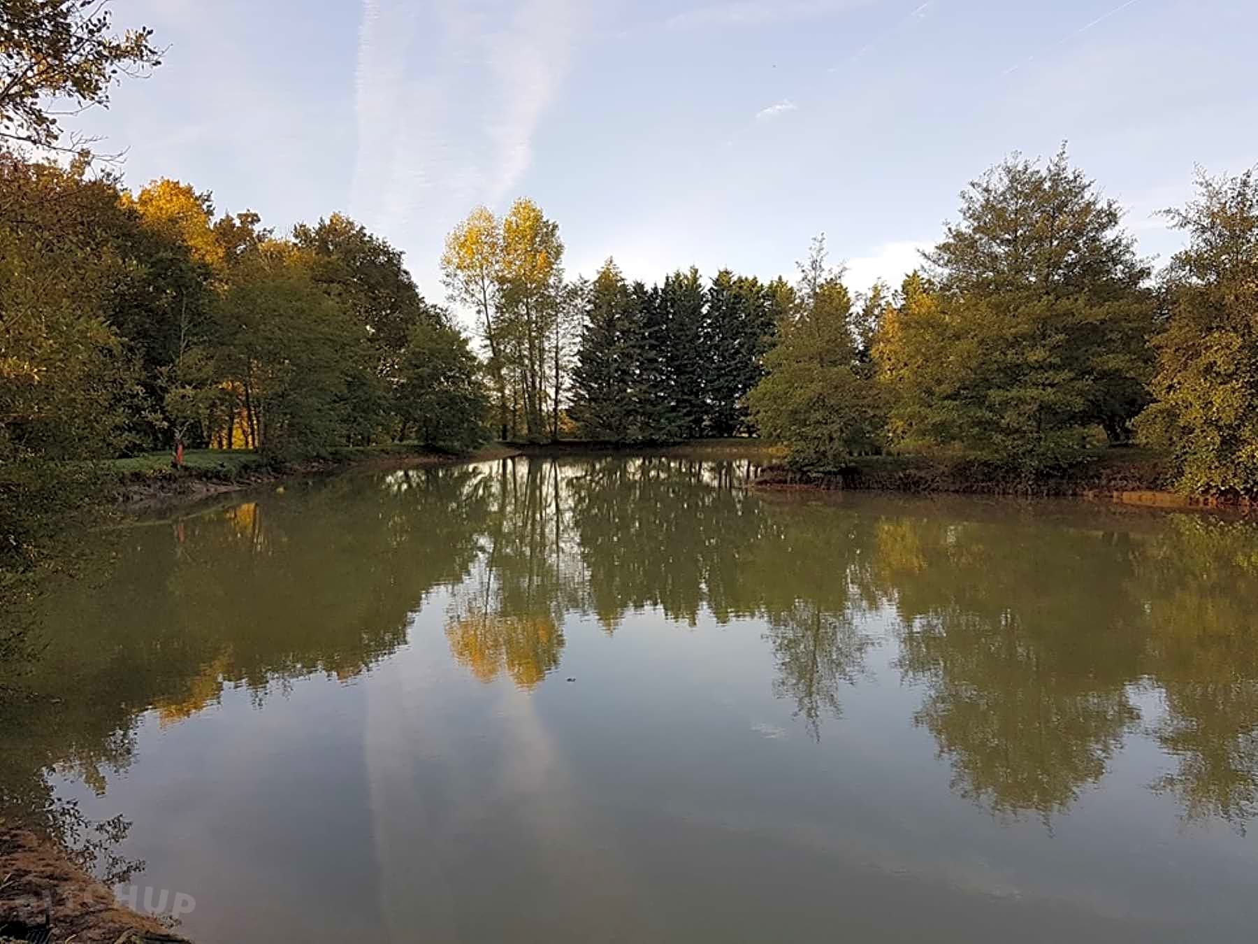 Twin Lakes France, Montendre Tarifs 2021 Pitchup®