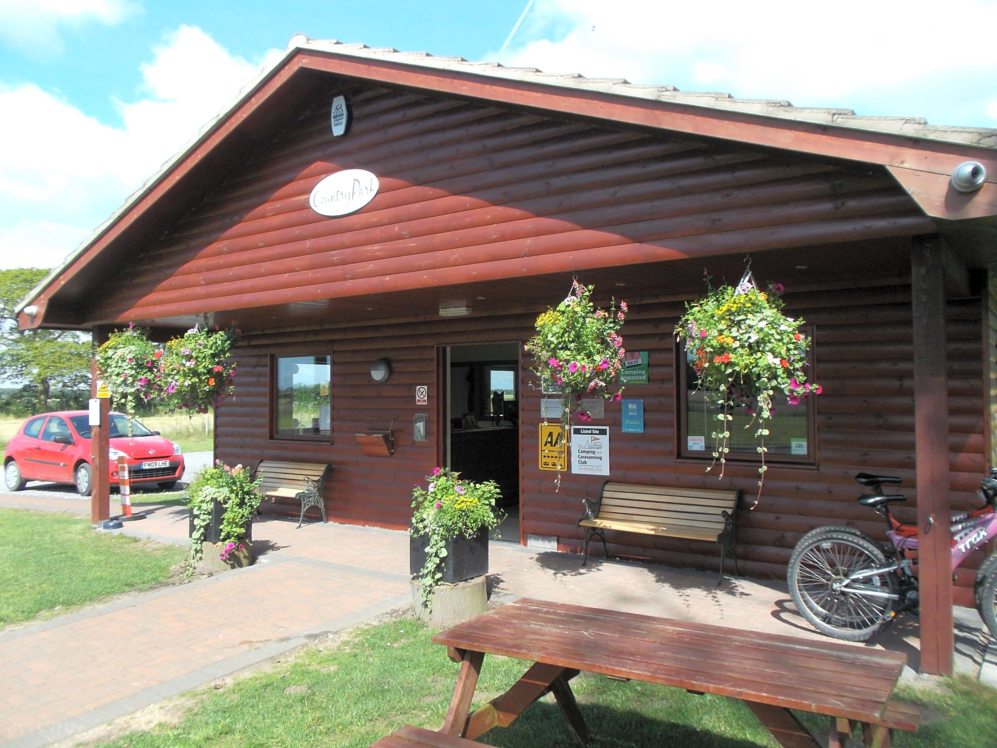 Woodhall Country Park, Woodhall Spa Pitchup®