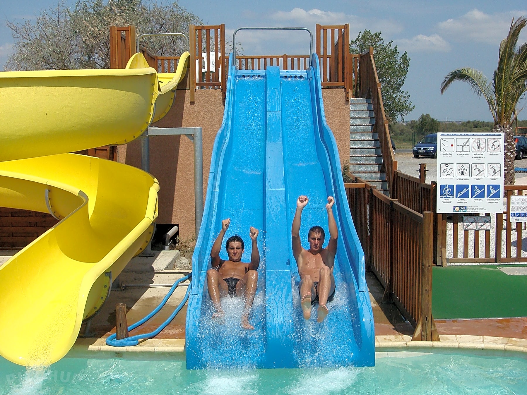 Camping Cottage Village aux Hamacs, Fleury - Pitchup®