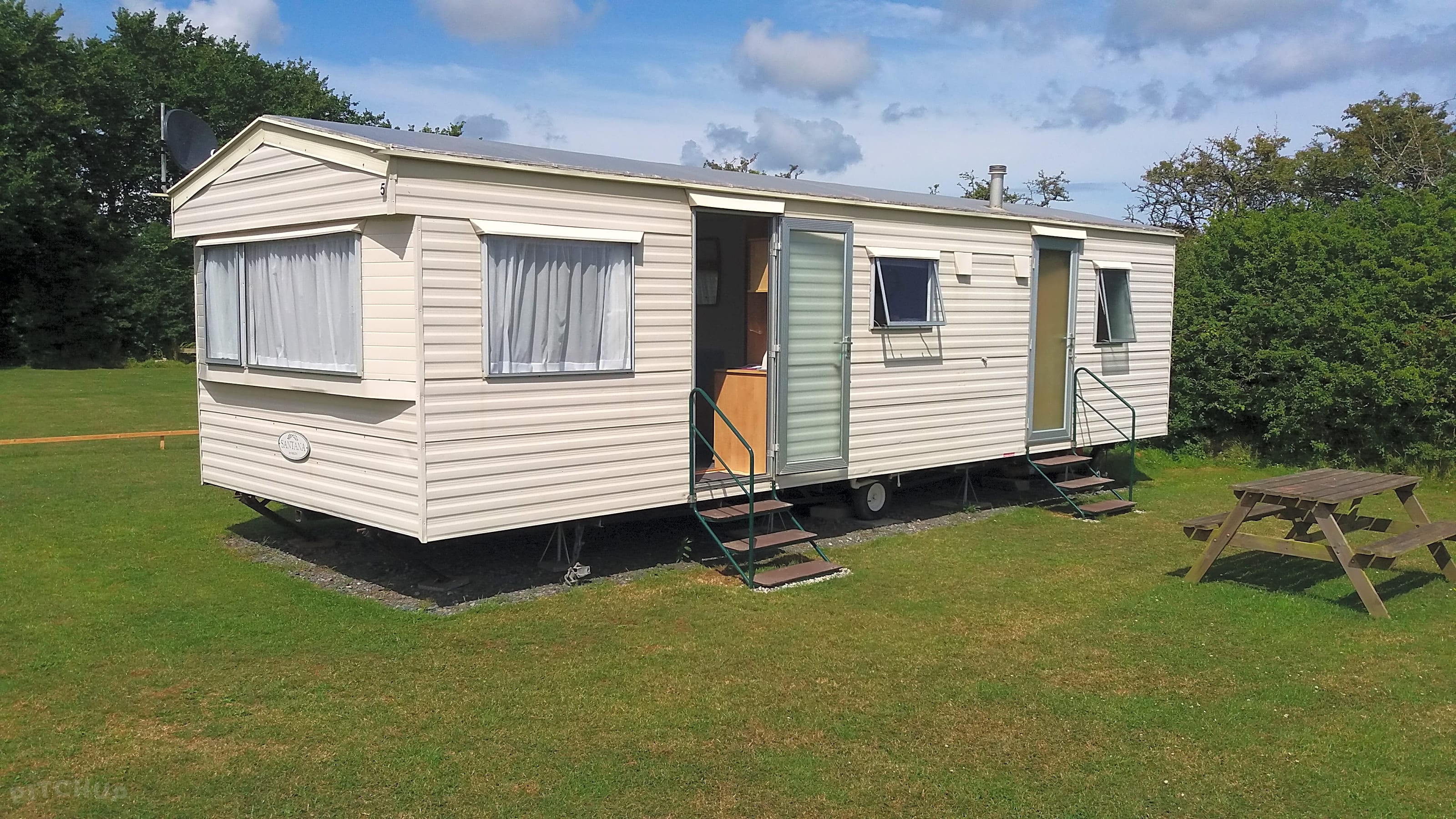 Maple Leaf Farm, Coverack Updated 2020 prices Pitchup®