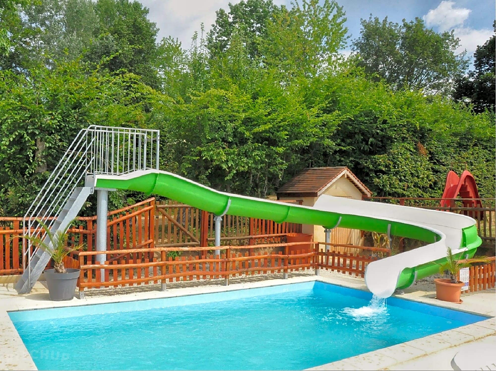 Camping Brin d'Amour, Saint-Cirq - Pitchup®