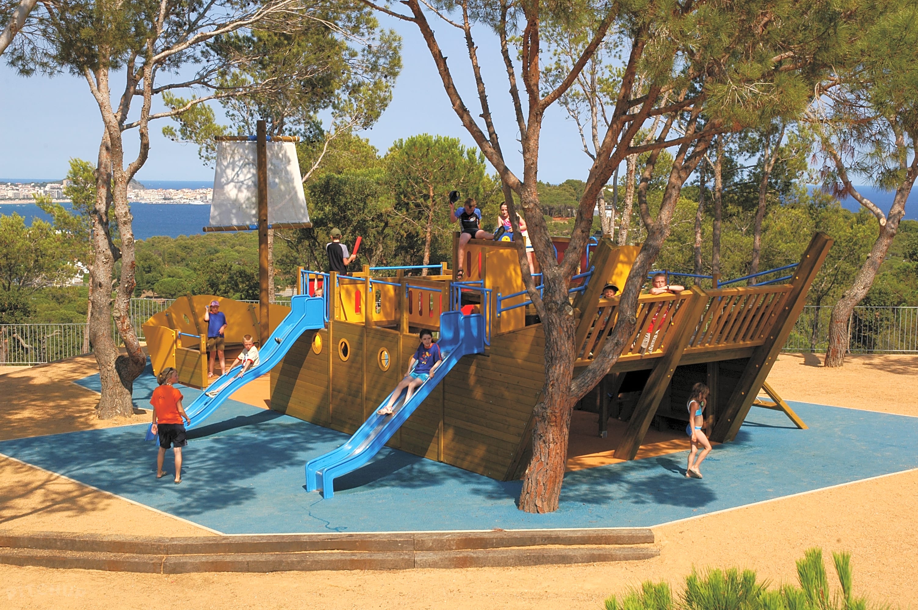 Camping Internacional De Calonge Calonge Pitchup