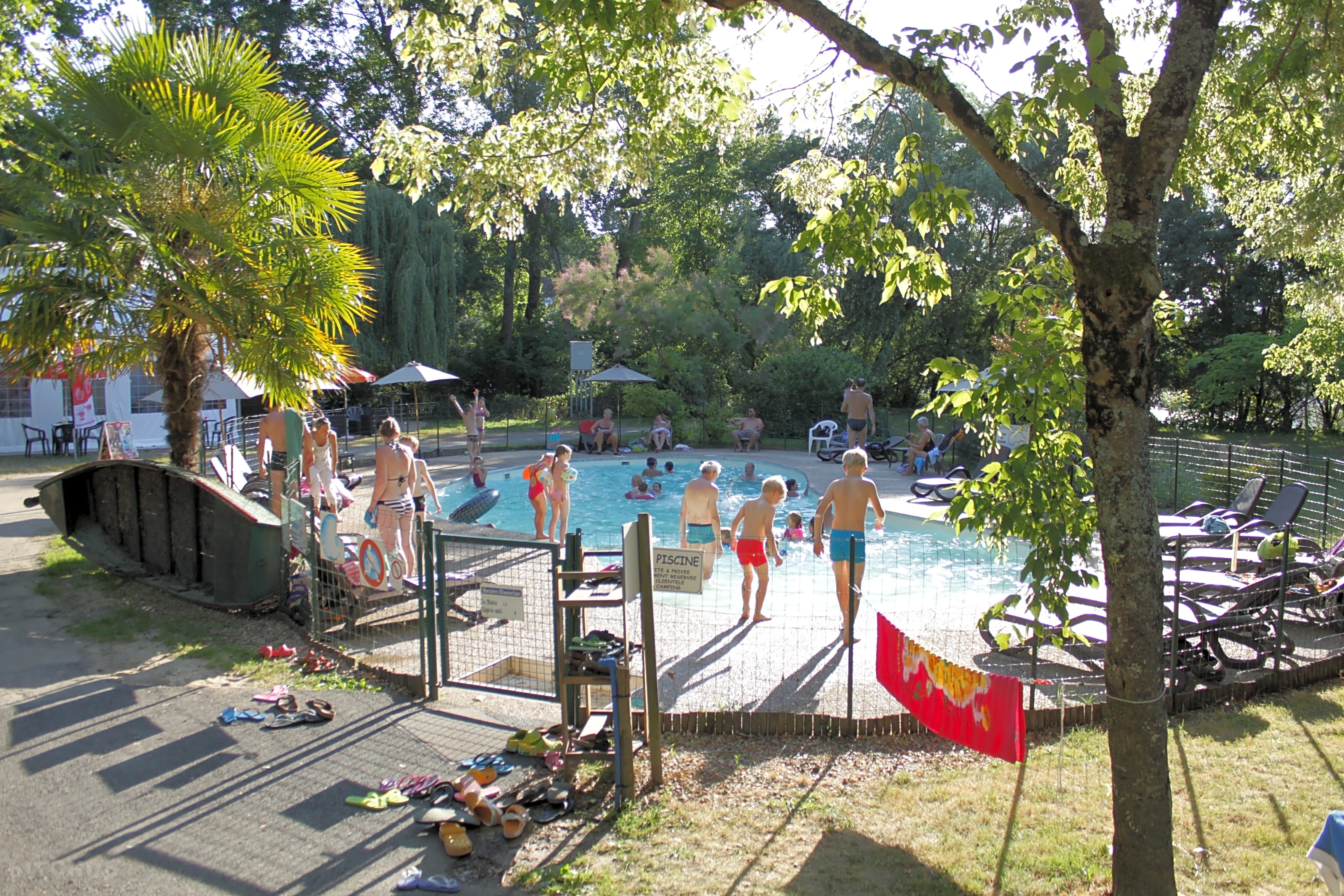 Camping Les Cochards Seigy Pitchup