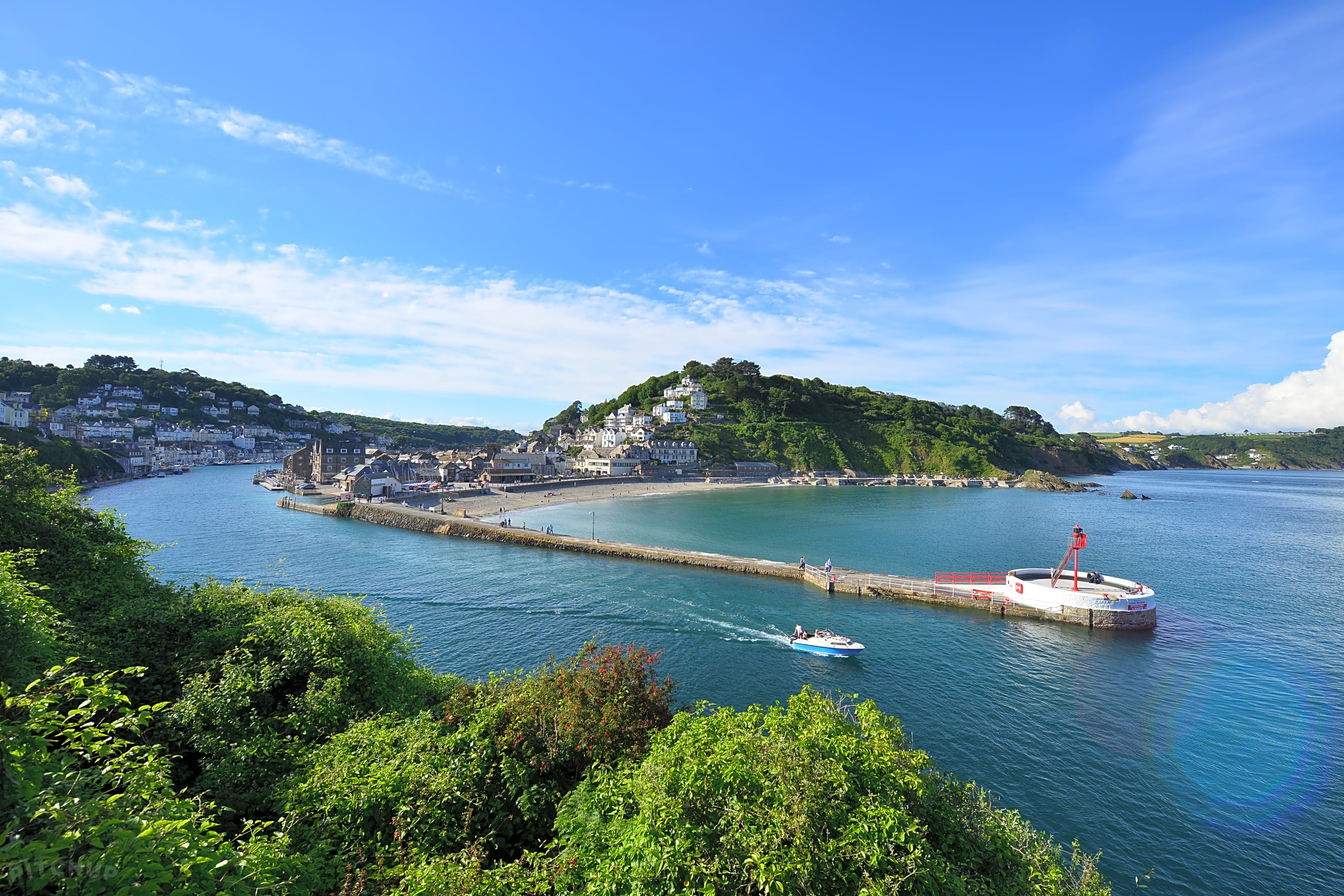 Looe Bay Holiday Park, Looe Pitchup®