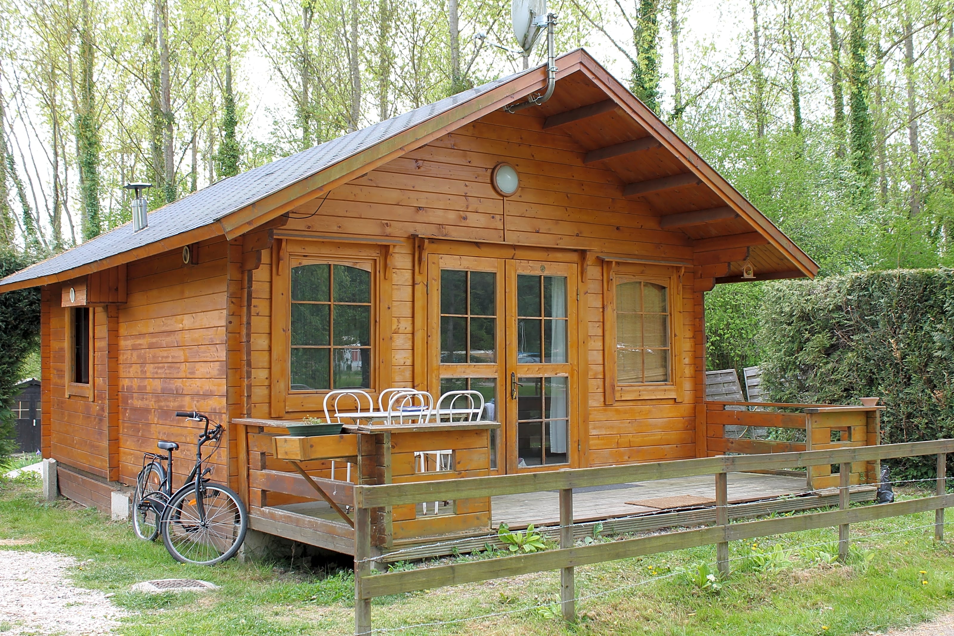 Camping du Château Vert, Hondainville - Pitchup®
