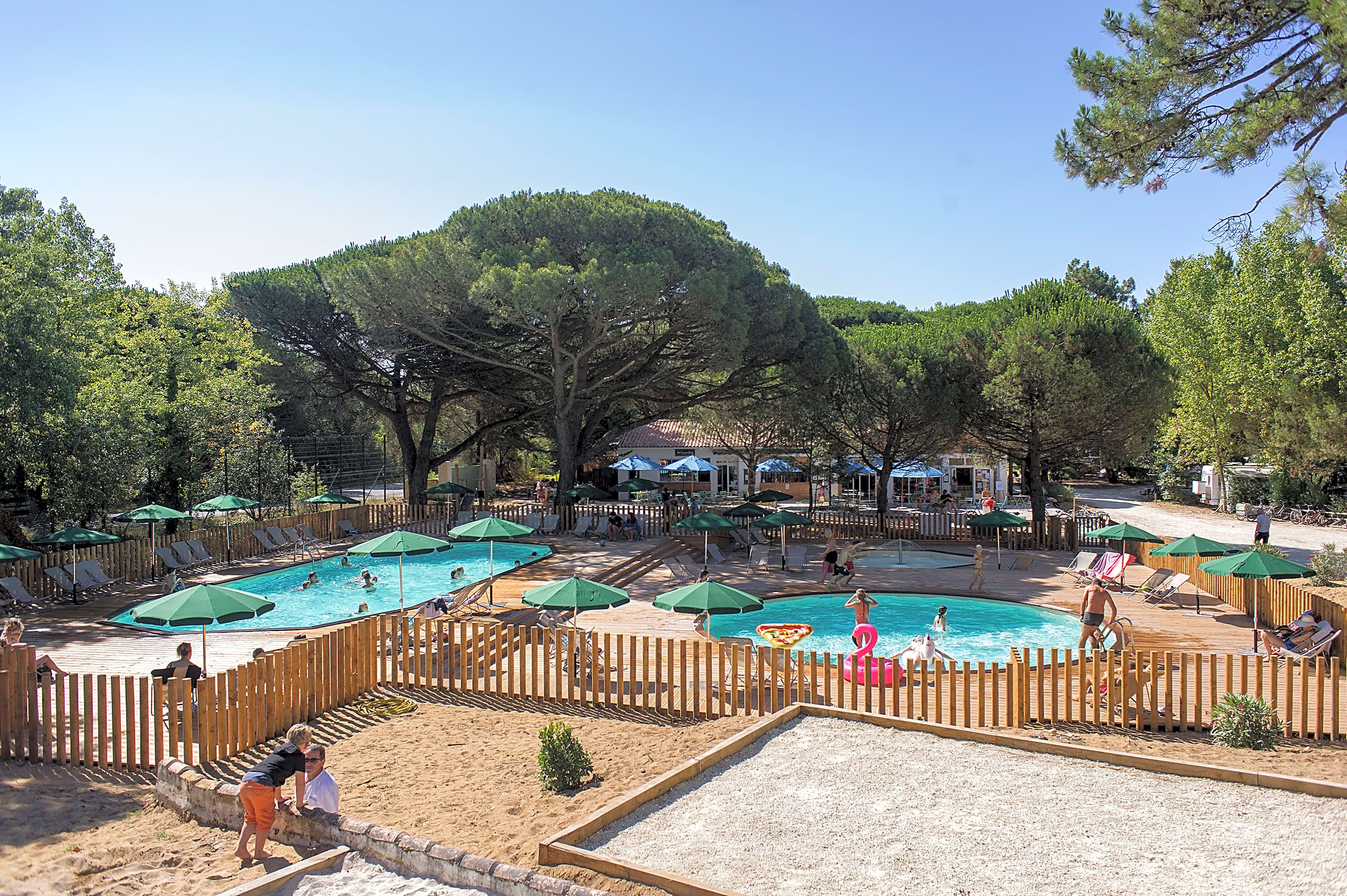 Camping Chardons Bleus, SainteMariedeRé Pitchup®